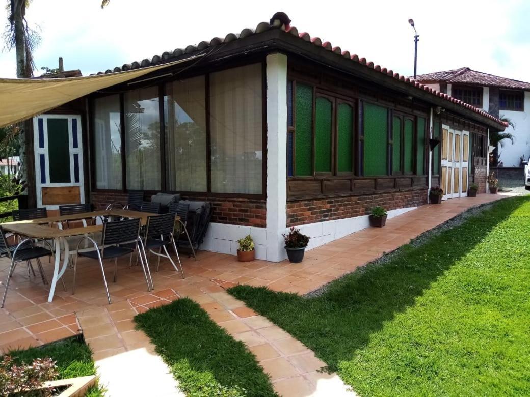 Chalet Tipo Loft En Armenia - Quindio Via Tebaida Villa El Edén Buitenkant foto